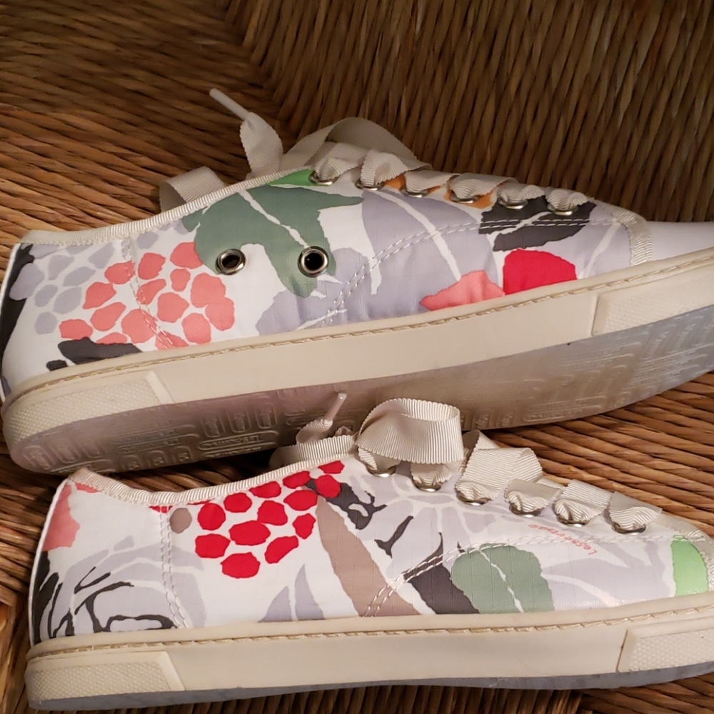 Ked like sneaker